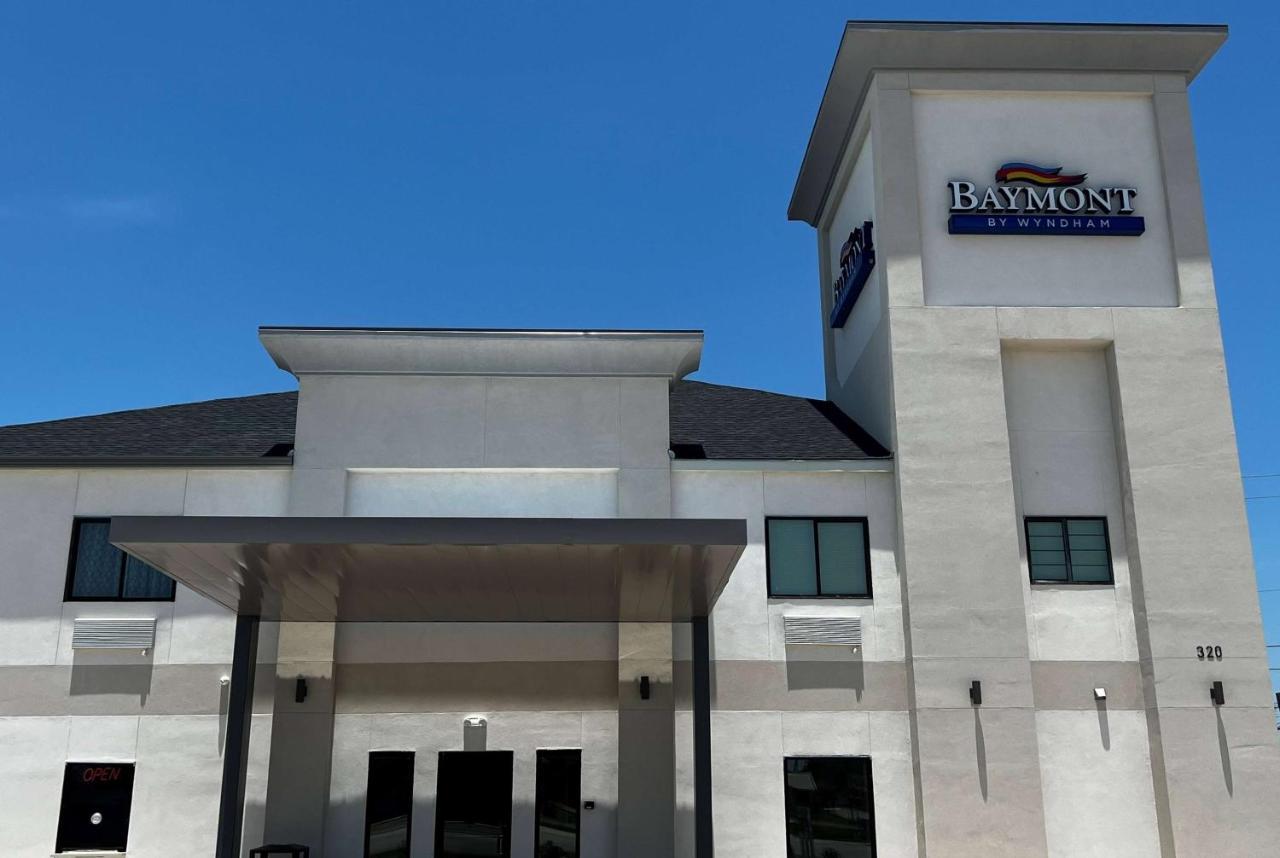 Baymont By Wyndham Freeport Texas Hotel Exterior foto